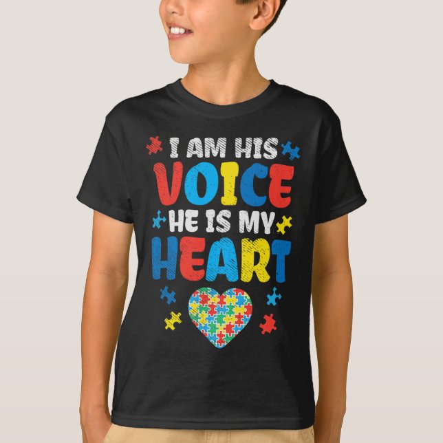 Jag är hans röst han är mitt hjärta Autism Accepta T Shirt (Framsida)