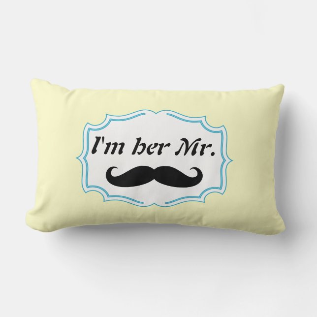 Jag är hennes mr Mustard Gult Mustache Pillow Lumbarkudde (Framsida)