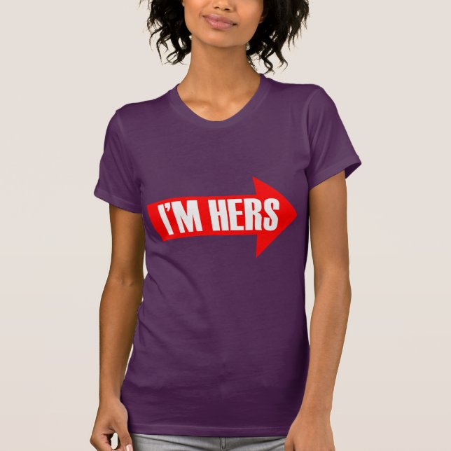 JAG ÄR HENNES PIL VÄNSTER -.png Tee (Framsida)