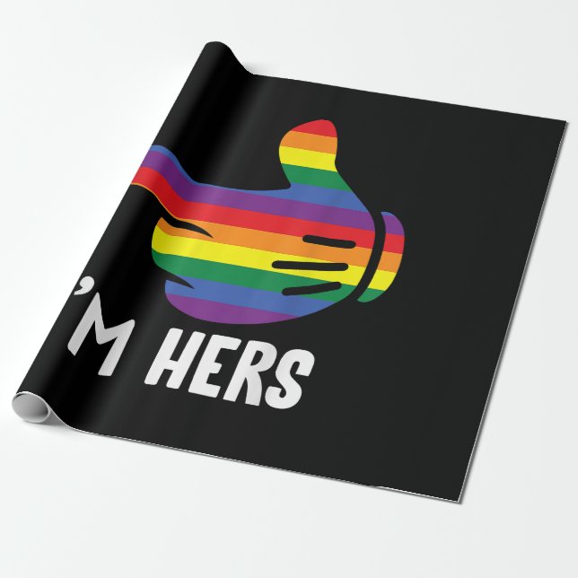 Jag är hennes regnbåge lesbiska par roliga HBTQ st Presentpapper (Utrullad)