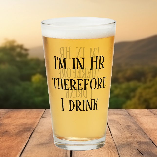 Jag är i personalavdelningen och dricker personal glaskopp (Skapare uppladdad)