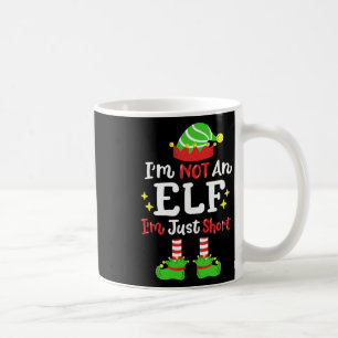Jag är ingen Elf. Jag är bara Kort... julfami Kaffemugg