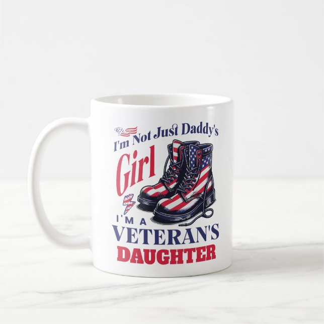 Jag är inte bara Pappor Girl. Jag är veterans dott Kaffemugg (Vänster)