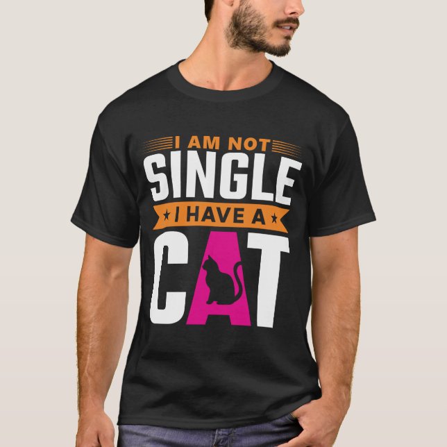 Jag är inte ensam om att ha en katt t shirt (Framsida)