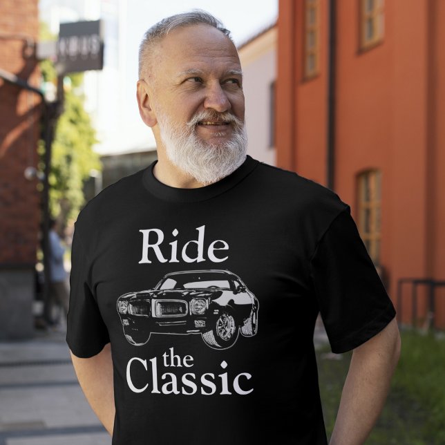 Jag är inte gammal på klassiska Pappor. T Shirt (Skapare uppladdad)