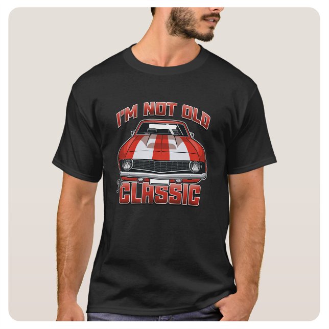 Jag är inte gammal.. - Retro Red Muscle Car T Shirt (Skapare uppladdad)
