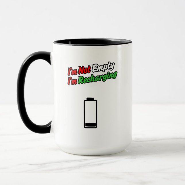 Jag är inte tom, jag laddar om – Motiverande kaffe Mugg (Vänster)