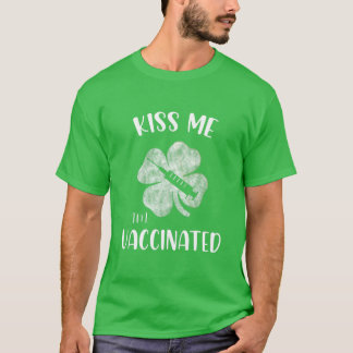 Jag är irländare och vaccinerad.. t shirt