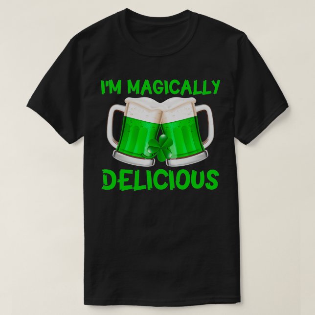 Jag är Magally Delicious St patricks day Drinking  T Shirt (Design framsida)