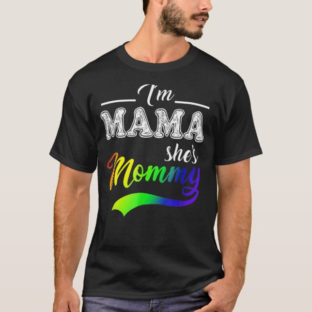 Jag är Mamma. Hon stöder Mamma LGBT Mor för LGBT T Shirt (Framsida)