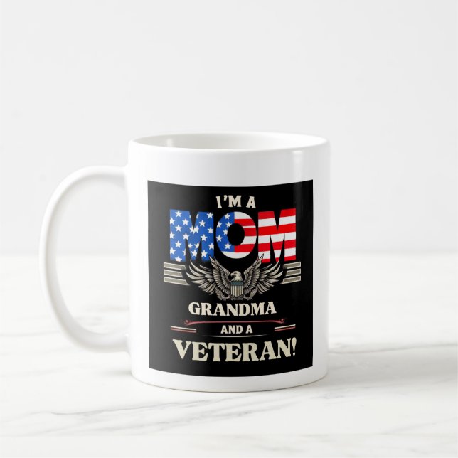 Jag är Mamma, mormor och veteran Kaffemugg (Vänster)