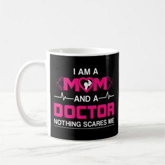 Jag är Mamma och A Doktor Ingenting Skrämmer mig - Kaffemugg