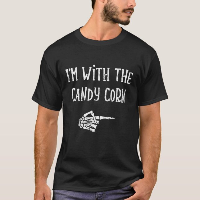 Jag är med candy corn matchande pars kostym ha t shirt (Framsida)