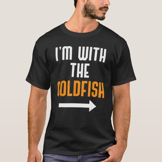 Jag är med Goldfish Shirt Costume Funny Hallowee T (Framsida)