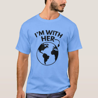 Jag är med henne t shirt
