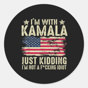 Jag är med Kamala som bara vet att det inte är en  Runt Klistermärke