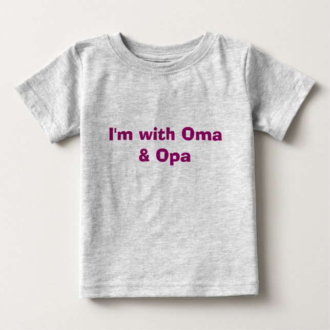 Jag är med Oma & Opa Tee Shirt (Framsida)
