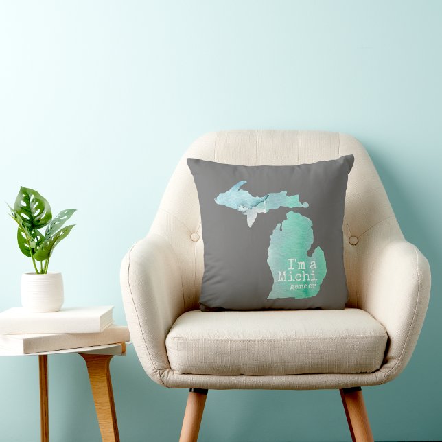 Jag är Michigander Michigan Silhouette på Grått Kudde (I'm A Michigander Michigan Silhouette On Gray Throw Pillow from The Michigander!)