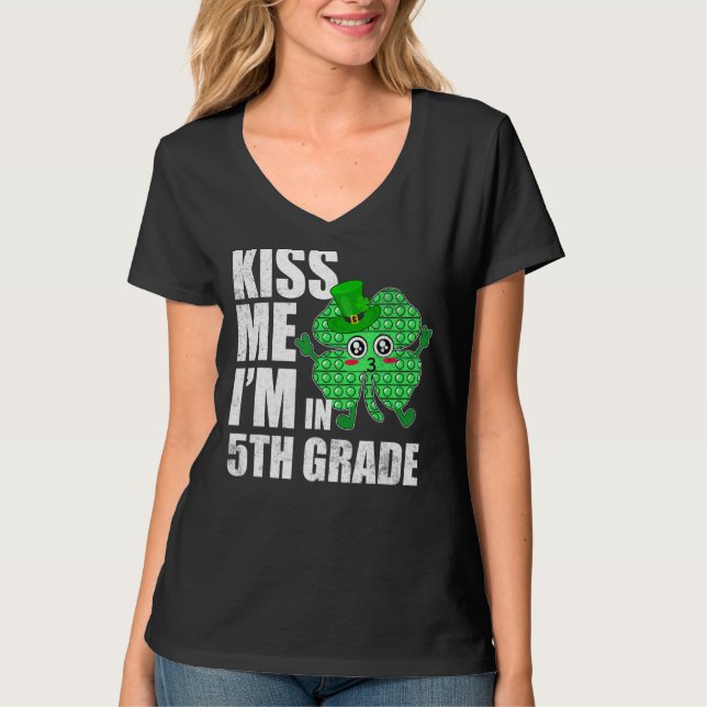 Jag är på 5:e Klass St Patrick Day Sha T Shirt (Framsida)