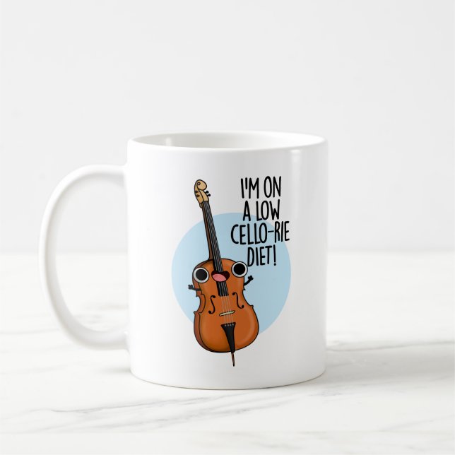Jag är på Cello-rie Diet Funny Cello Pun Kaffemugg (Vänster)