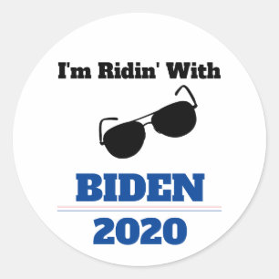 Jag är Ridin med Biden 2020 Runt Klistermärke