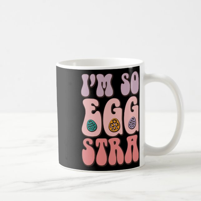 Jag är så Egg-stra Cute Bunny Egg Hunt Retro Groov Kaffemugg (Höger)