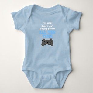 Jag är säker på att pappa inte spelar videospel he t shirt
