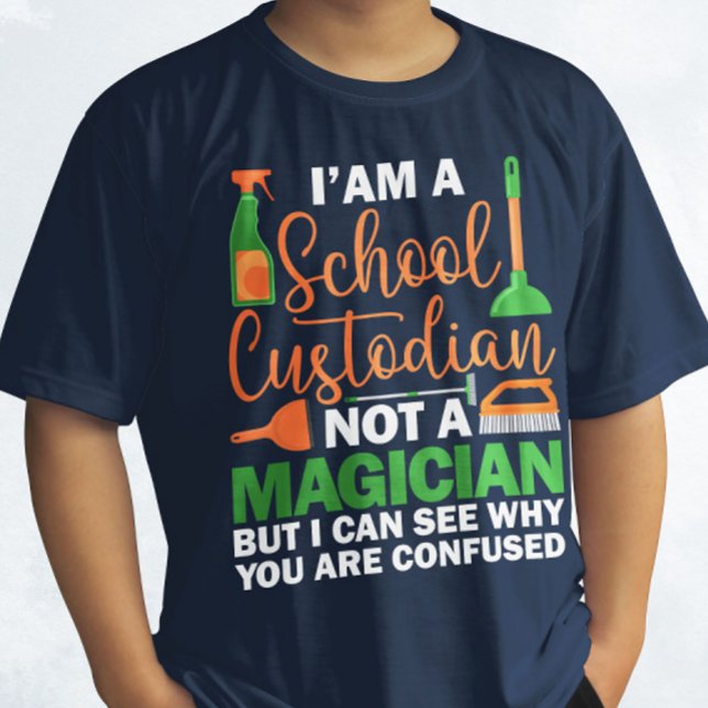 Jag är skolförråd, inte magiker-vaktmästare t shirt (Skapare uppladdad)