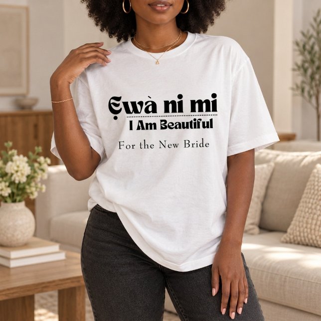 Jag Är Skönhet T-Shirt — Present till Henne (Skapare uppladdad)