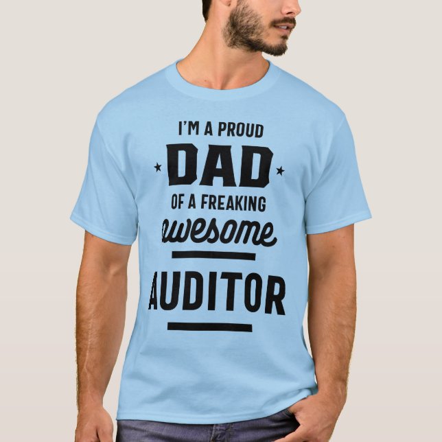 Jag är stolt över Pappa av en avskedsrevisor från  T Shirt (Framsida)
