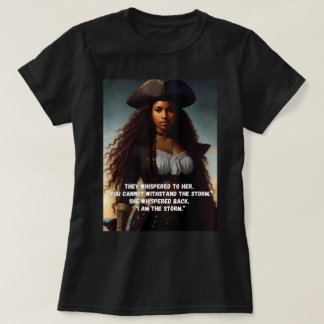 Jag är Storm Black Woman Pirat Art T Shirt