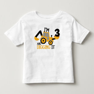 Jag är tre och Gräver det att bygga födelsedagstjo T Shirt