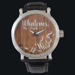 Jag är trött Rustic Wood Funny Pension Brown Armbandsur<br><div class="desc">Spelar ingen roll,  jag är pensionerad. Vet någon som njuter av pension och inte längre bryr sig om vad klockan är? Den här trädesignen är perfektens gåva till pensionären i ditt liv.</div>