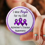 Jag Bära Lila för min Pappa-Alzheimers sjukdom    Knapp<br><div class="desc">I november är Alzheimers sjukdom - medvetandehöjande knapp för lila. Jag bäror lila för min pappa-knapp.</div>