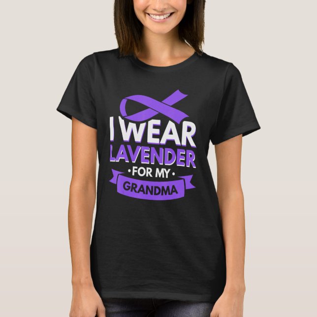 Jag bäror lavender för min mormor t shirt (Framsida)