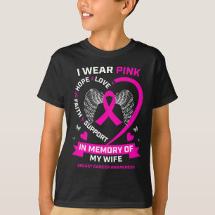 Jag Bäror Rosa till minne av min fru AWA för bröst T Shirt