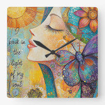 Jag bask i ljuset av min muskelklocka.