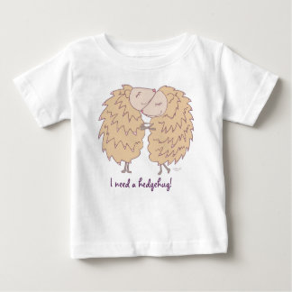 Jag behöver en hedgehug, t-shirt av idyl-wyld