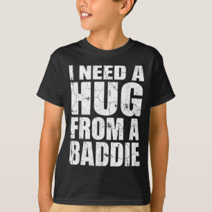 Jag behöver en kram från en skurk Roligt meme-cita T Shirt