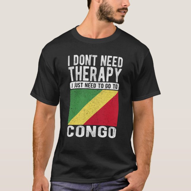 Jag behöver inte terapi jag bara behöver åka till  t shirt (Framsida)