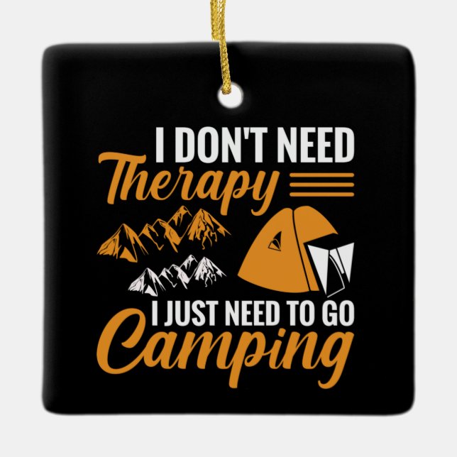 Jag behöver inte terapi jag behöver bara gå till C Julgransprydnad Keramik (Framsida)