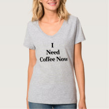 Jag Behöver Kaffe Nu Kaffe V-ringad T-shirt