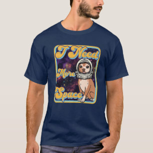 Jag behöver mer utrymme - roligt Retro Chihuahua A T Shirt