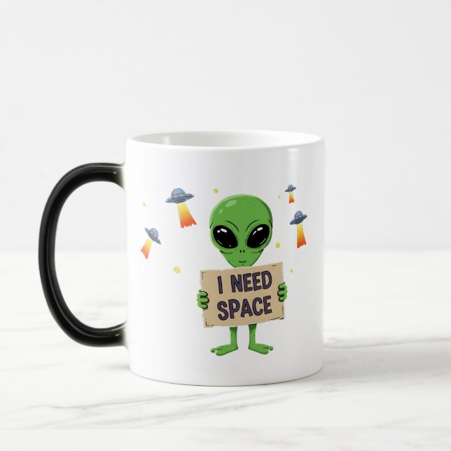 Jag behöver rymden Alien Tecknad White Coffee Mugg (Vänster)