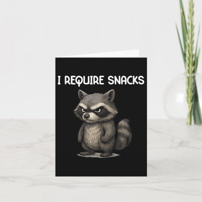 Jag behöver Snacks Funny Raccoon Meme Snack Älskar Kort (Framsida)