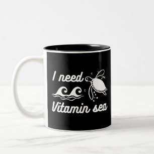 Jag behöver vitaminhavssköldpadda Två-Tonad mugg