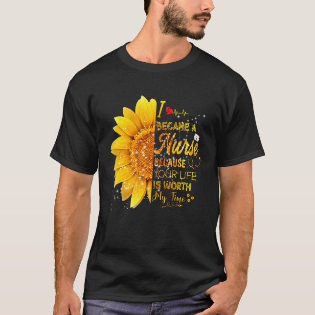 Jag blev sjuksköterskans dag 2022 t shirt (Framsida)