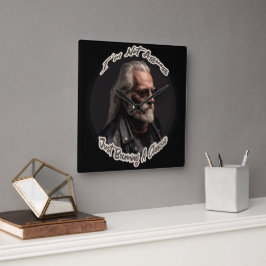 Jag blir inte gammal för att bli klassisk fyrkantig klocka