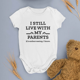Jag bor fortfarande med mina föräldrar t shirt
