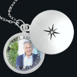 Jag börjar sova med dig i mitt hjärtefoto berlockhalsband<br><div class="desc">Elegantens fotoskåp för behålla av en borttappad älskade en nära. Mallen är inställd för att du ska kunna lägga till ett eget foto och du kan också redigera all text om du vill. Ordalydelsen sitter på en halvgenomskinlig övertäckning av gräns, ovanför ditt foto. I provtexten står det: "Jag somnar ♥...</div>